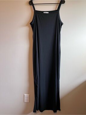 Green Envelope Black Maxi Dress